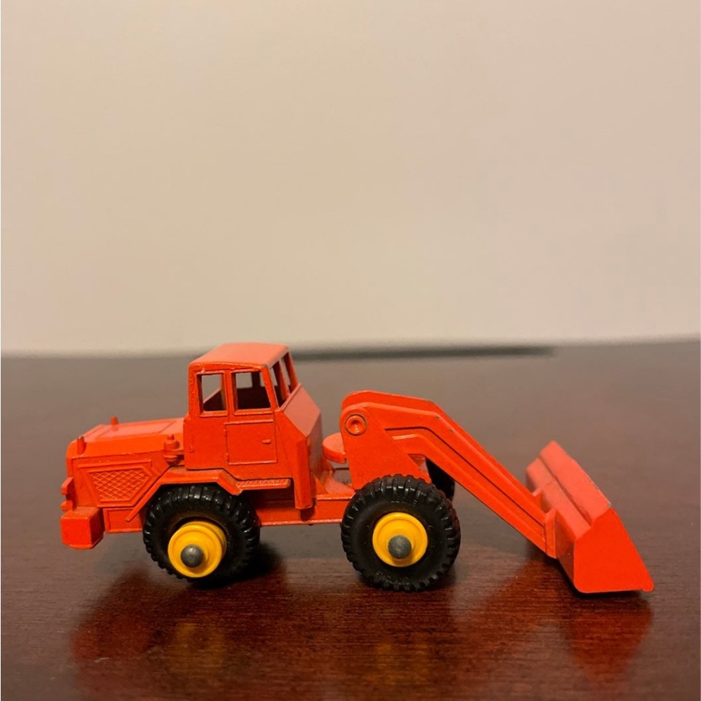 Vintage 60’s matchbox tractor shovel
